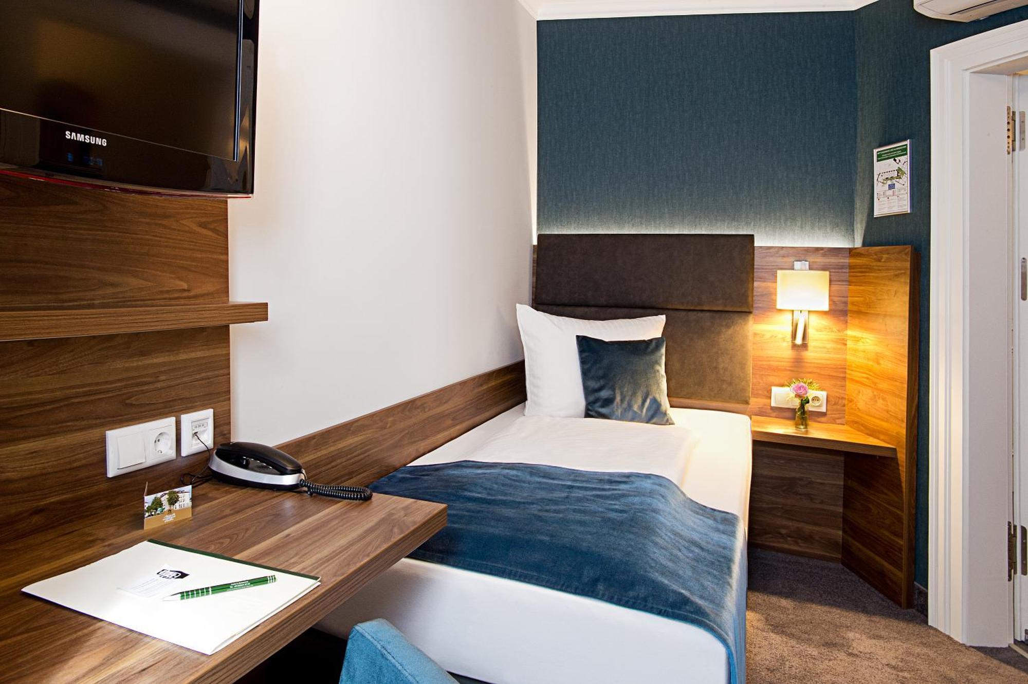 Hotel Schwarzer Baer 4*